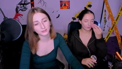 Snapshot of miki_nikki chatting on October 29, 2025, 6:48 am Miki online show from October 29, 2025, 6:48 am