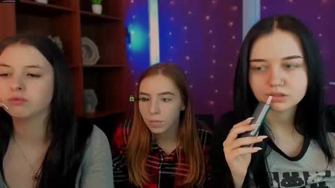 miki_ti online show from February 4, 2026, 12:22 pm