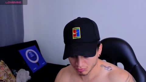 MIKKE online show from February 10, 2026, 2:43 pm