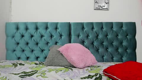 Mikoto Urb online show from December 1, 2024, 10:21 pm