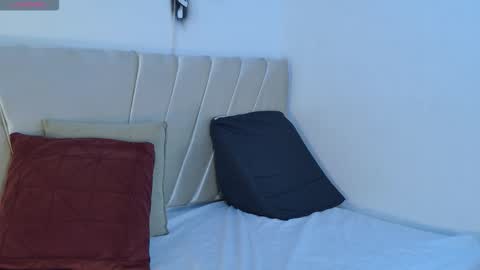 Mikoto Urb online show from December 19, 2025, 8:27 pm