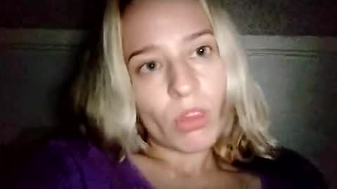 Mila 420 online show from October 29, 2025, 1:35 pm