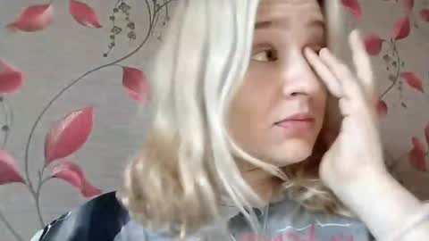 Snapshot of mila_420 chatting on March 23, 2026, 5:33 am Mila 420 online show from March 23, 2026, 5:33 am