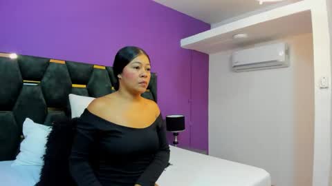 mila_adamss online show from March 26, 2026, 10:10 am