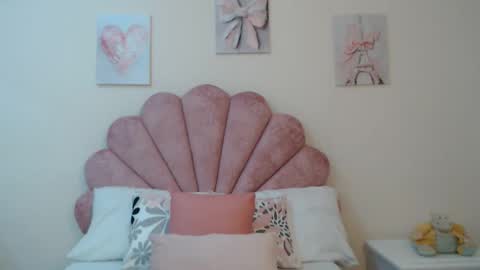 Snapshot of mila_adamss chatting on May 30, 2026, 11:18 am mila_adamss online show from May 30, 2026, 11:18 am