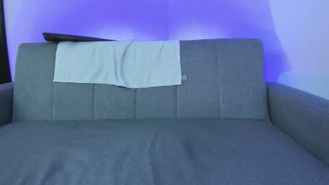 Snapshot of mila_chic chatting on February 18, 2026, 9:22 pm mila online show from February 18, 2026, 9:22 pm