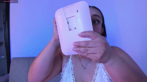 Snapshot of mila_chic chatting on February 22, 2026, 4:27 pm mila online show from February 22, 2026, 4:27 pm