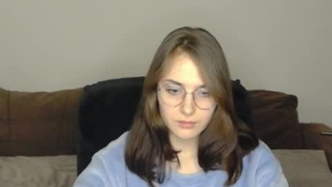 mila_keyy online show from March 17, 2026, 9:07 pm