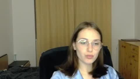 mila_keyy online show from July 14, 2026, 8:14 pm