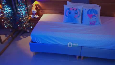 Milena  online show from November 24, 2025, 11:10 am