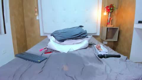          online show from March 8, 2026, 2:04 am