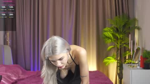 Mila and u can call me sweet bunny online show from December 2, 2025, 10:31 am