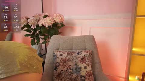 milacrave online show from February 25, 2026, 12:04 pm