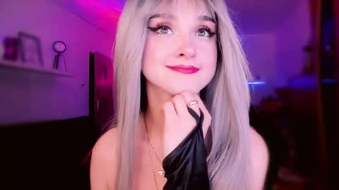 MiladyJolie online show from March 14, 2026, 3:56 am