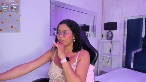 Milenna online show from September 18, 2025, 4:14 am