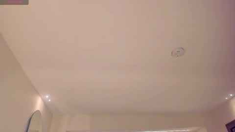 Mila  online show from April 22, 2026, 11:34 am