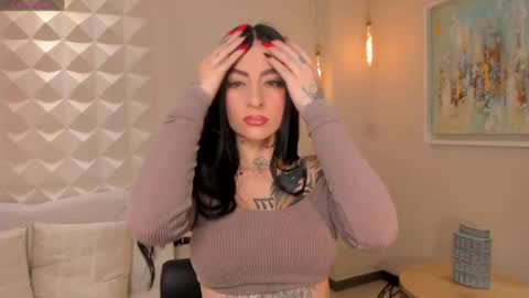 Mila  online show from May 7, 2026, 11:37 am