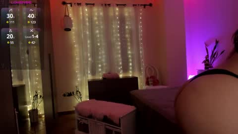 Snapshot of milamaee chatting on December 28, 2024, 7:01 pm Mila Mae online show from December 28, 2024, 7:01 pm