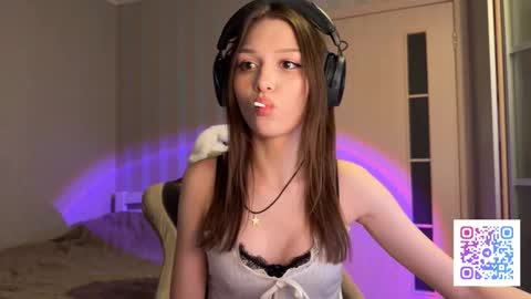 milamiuu online show from March 1, 2026, 4:20 pm