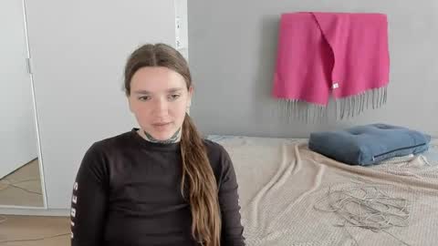 milamoll673 online show from June 4, 2026, 1:39 pm