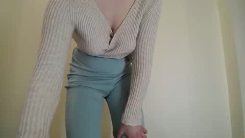 Snapshot of milana_neww chatting on April 7, 2026, 10:48 am Milana online show from April 7, 2026, 10:48 am