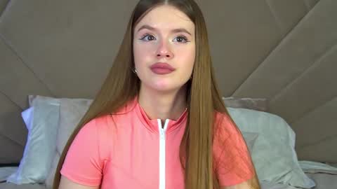 MilanaBalmain online show from February 3, 2025, 1:51 pm