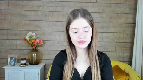 MilanaBalmain online show from February 10, 2025, 5:03 am