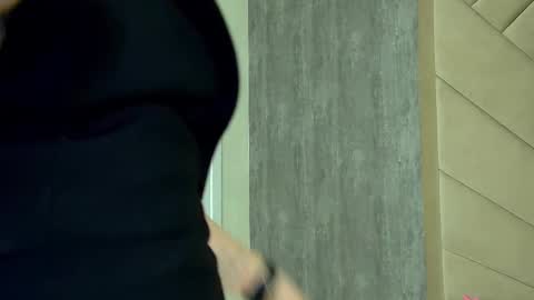 MilanaBalmain online show from February 22, 2025, 2:19 pm