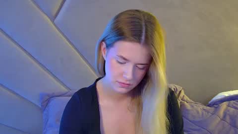 MilanaBalmain online show from June 26, 2026, 5:23 am