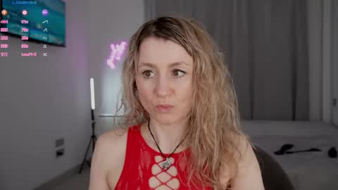 Milana online show from April 10, 2026, 4:01 pm