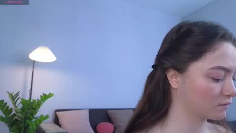 Snapshot of milanakowall chatting on February 25, 2026, 6:23 am milanakowall online show from February 25, 2026, 6:23 am