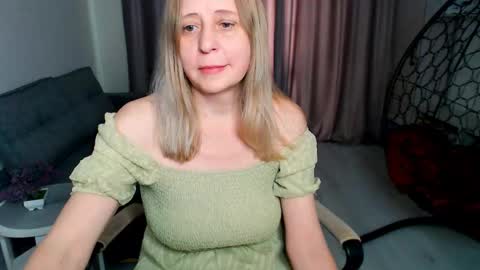 Milena online show from March 8, 2026, 6:28 am