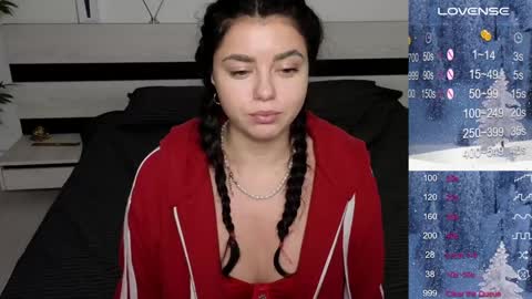 Snapshot of milania_hot_foxy chatting on December 13, 2024, 4:49 pm Mila online show from December 13, 2024, 4:49 pm