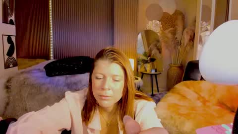 Snapshot of milaniminxx chatting on March 20, 2026, 6:13 pm aya online show from March 20, 2026, 6:13 pm