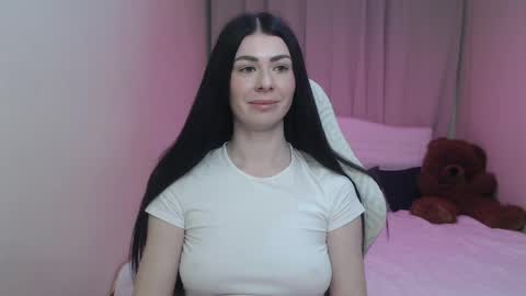 Snapshot of milasecretsss chatting on April 23, 2026, 7:41 am milasecretsss online show from April 23, 2026, 7:41 am