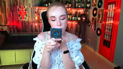 Mila online show from June 14, 2026, 9:22 am
