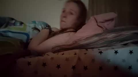 Snapshot of milastoned chatting on October 13, 2025, 5:51 am Mila online show from October 13, 2025, 5:51 am