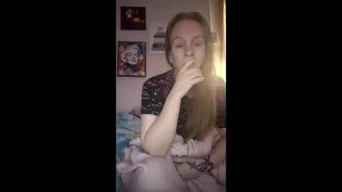 Snapshot of milastoned chatting on February 24, 2026, 4:16 pm Mila online show from February 24, 2026, 4:16 pm