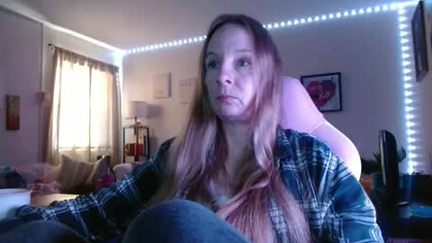 Snapshot of milastoned chatting on February 26, 2026, 2:16 pm Mila online show from February 26, 2026, 2:16 pm