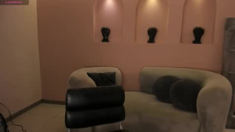 Mila Velvet online show from March 11, 2026, 8:59 pm