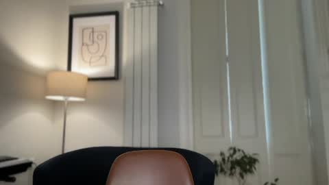 Mila online show from March 26, 2026, 10:21 am