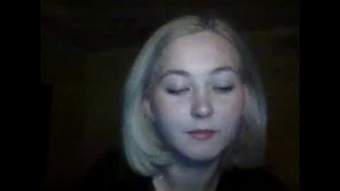 Snapshot of milena391630 chatting on February 16, 2025, 4:42 pm Milena new nonude shy blonde natural online show from February 16, 2025, 4:42 pm