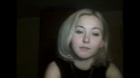 Snapshot of milena391630 chatting on February 18, 2025, 12:04 am Milena new nonude shy blonde natural online show from February 18, 2025, 12:04 am