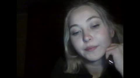 Snapshot of milena391630 chatting on February 28, 2025, 11:56 pm Milena new nonude shy blonde natural online show from February 28, 2025, 11:56 pm