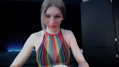 Snapshot of milena_hardy chatting on September 19, 2025, 4:14 am Milena Hardy online show from September 19, 2025, 4:14 am