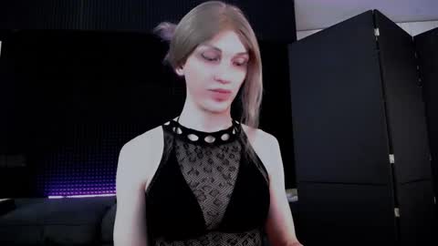Snapshot of milena_hardy chatting on October 23, 2025, 4:12 am Milena Hardy online show from October 23, 2025, 4:12 am