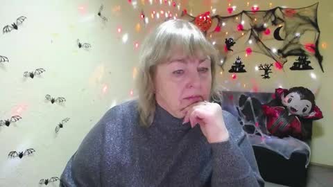 Milena online show from October 21, 2025, 5:30 am