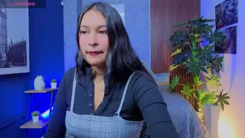 Milenka   online show from May 9, 2026, 8:36 pm