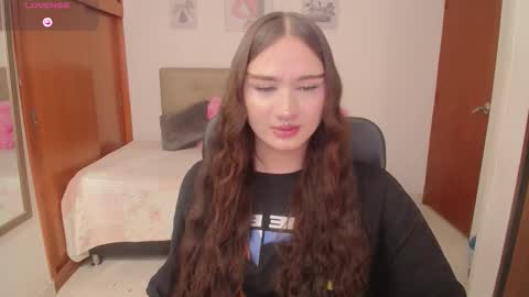 Miley online show from November 19, 2025, 2:28 pm