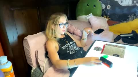 milf4everjenna online show from March 4, 2026, 2:56 pm